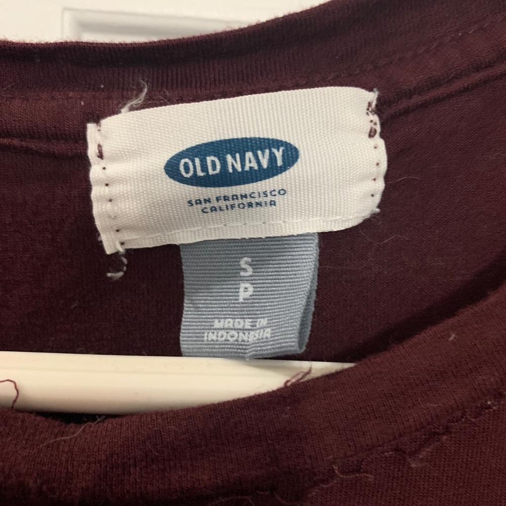 Burgundy Top - Picture 2 of 2